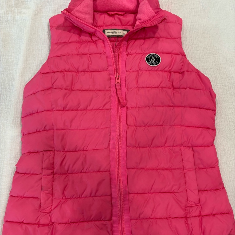 Abercrombie & Fitch Pink Quilted Puffer Vest Junior Small S Zip Up Logo‎ Jacket